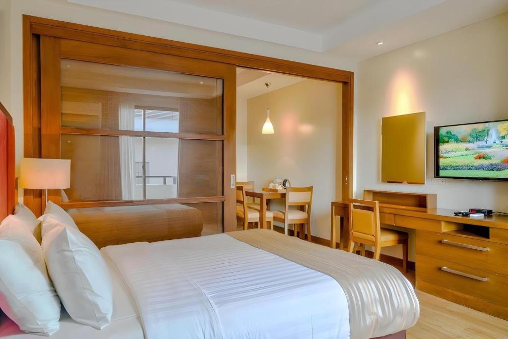 Mansion Garden Hotel Olongapo Luaran gambar
