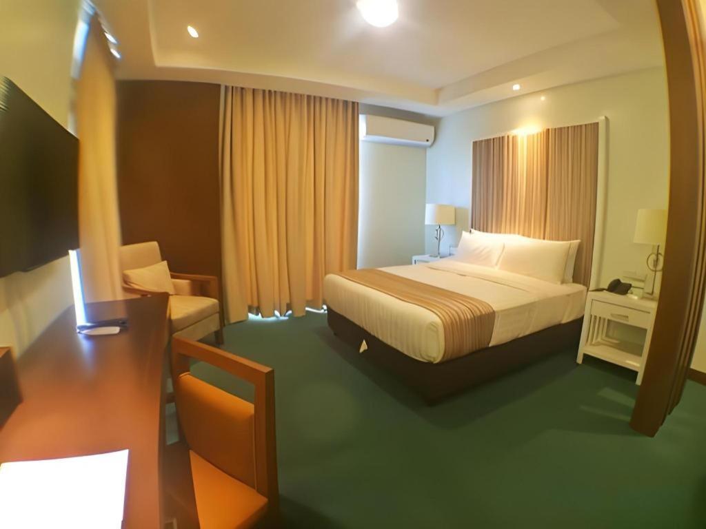 Mansion Garden Hotel Olongapo Luaran gambar