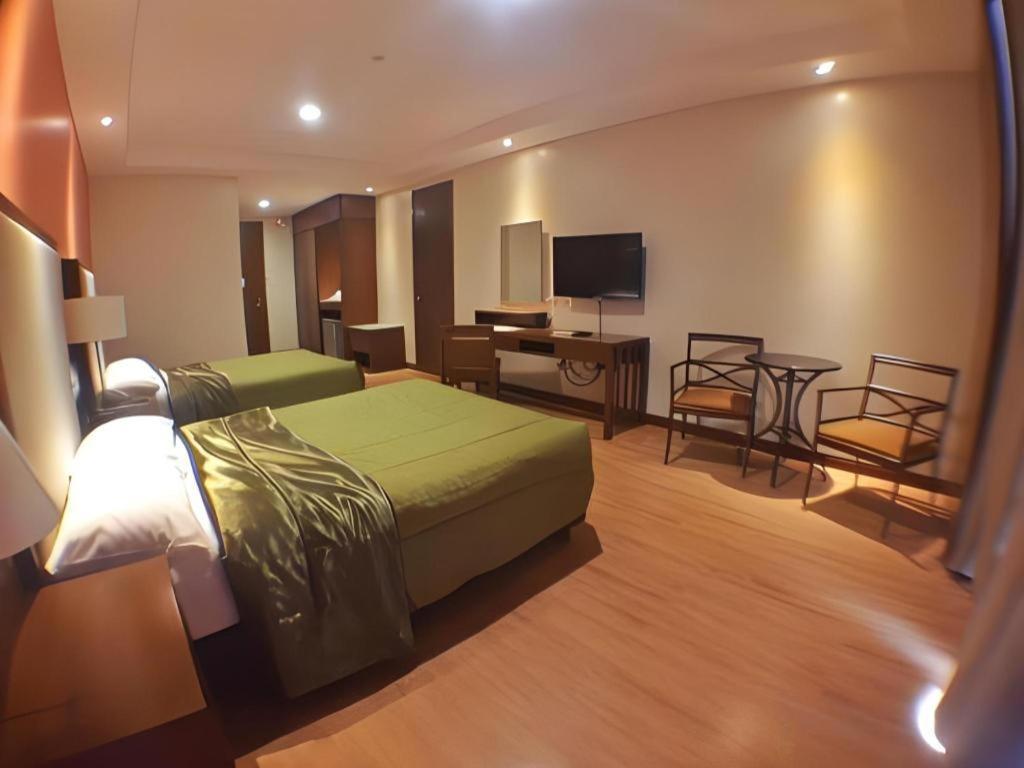 Mansion Garden Hotel Olongapo Luaran gambar